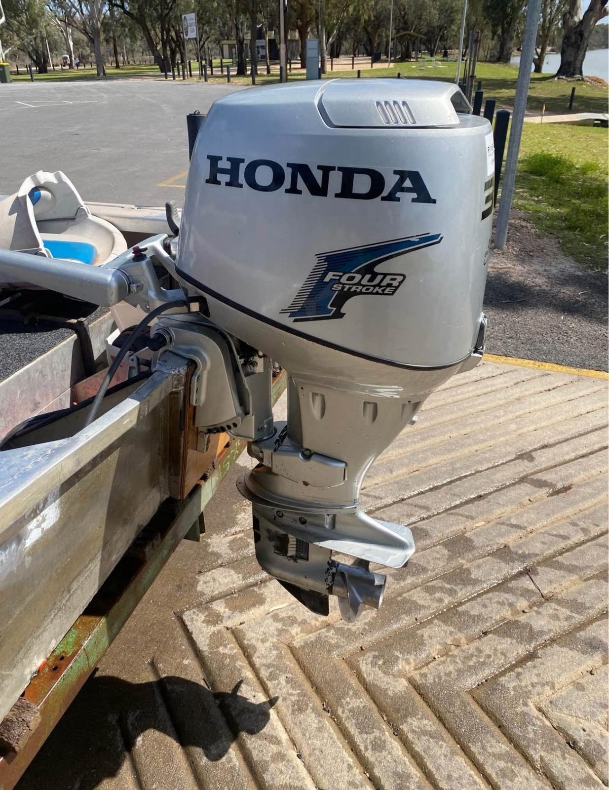 Used Honda 30hp Outboard Motor