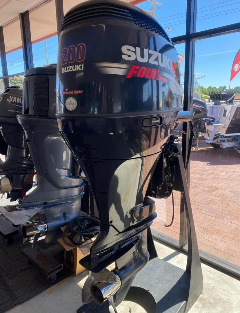 Used Suzuki 200hp Outboard Motor