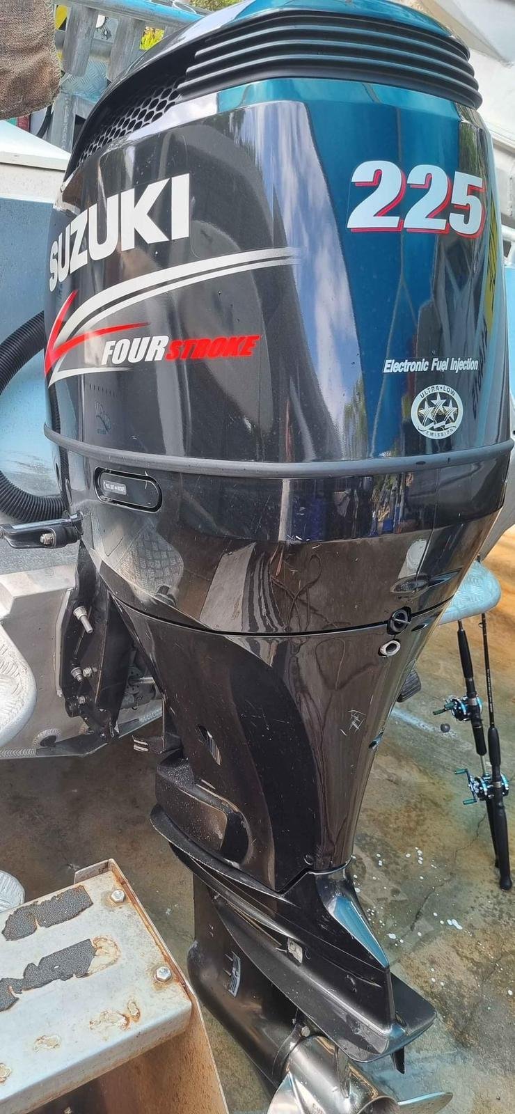 Used Suzuki 225hp Outboard Motor